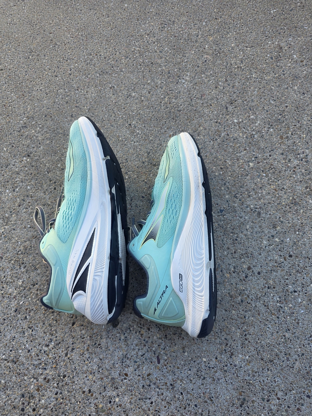 Altra Women's Aqua/Turquoise Sneaker Women Size 9 - Picture 14 of 14